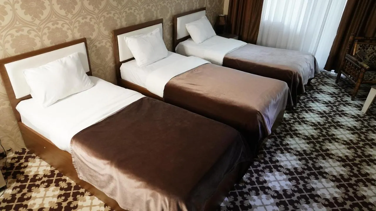 Golden Falcon Hotel Baky