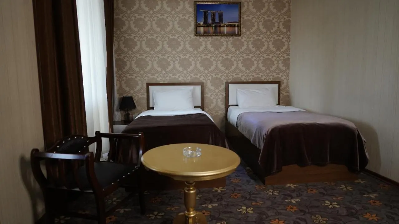 Golden Falcon Hotel Baky